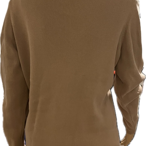 Woman’s size medium shirt bundle - Picture 7 of 8